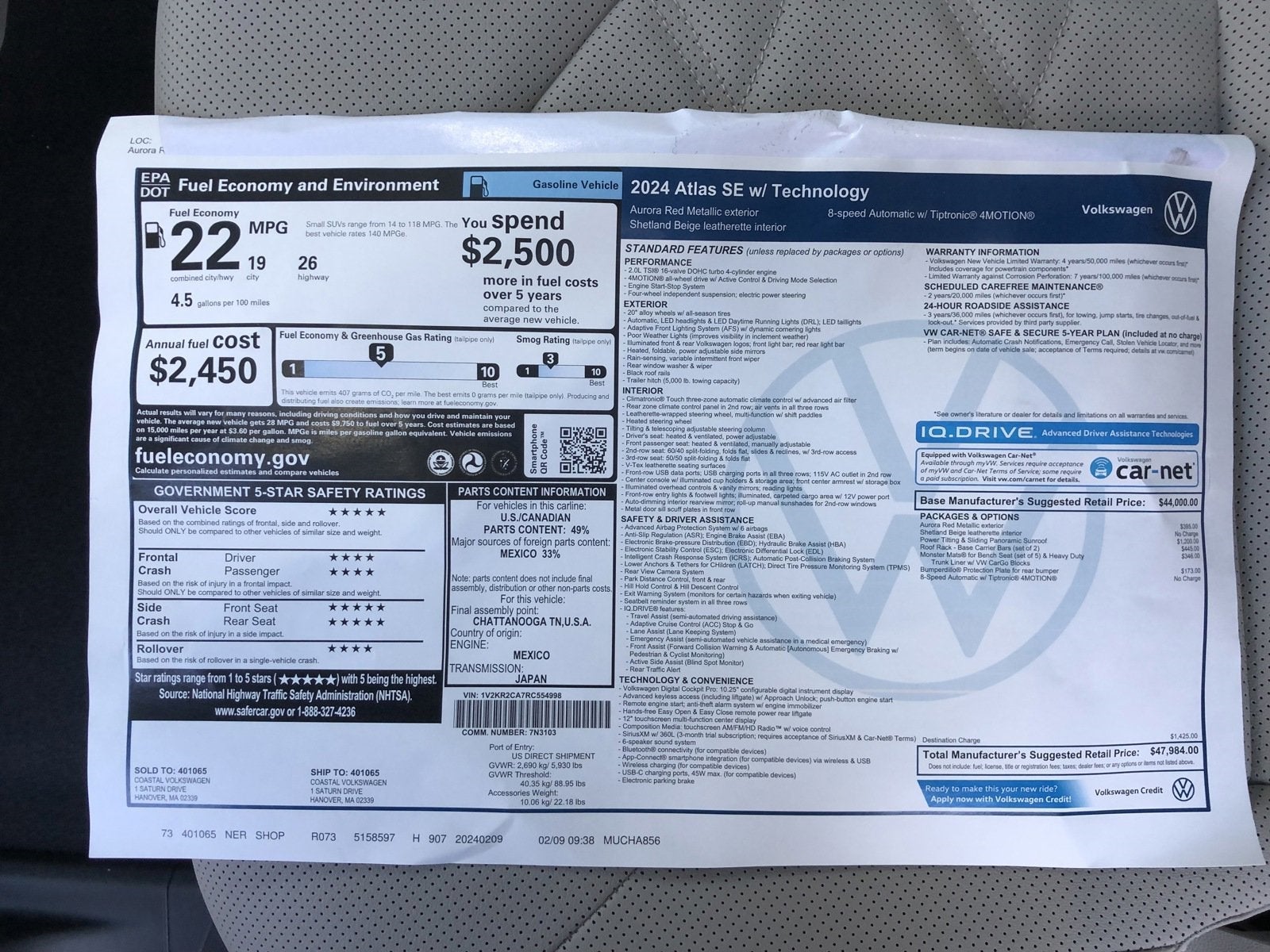 2024 Volkswagen Atlas 2.0T SE w/Technology w/panoramic sunroof